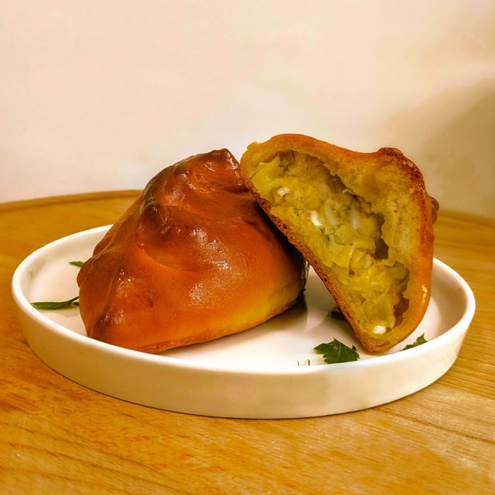 Пирожок с капустой